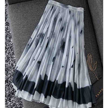 Load image into Gallery viewer, Tie-Dye  Pleated Long Skirt