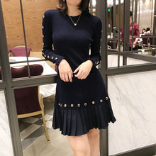 Load image into Gallery viewer, High-end luxury pleated Knitted Cotton Long-sleeved Dress..