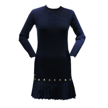 Load image into Gallery viewer, High-end luxury pleated Knitted Cotton Long-sleeved Dress..