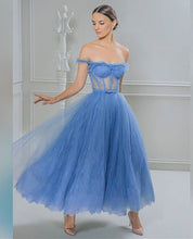 Load image into Gallery viewer, Strapless  Short Elegant Illusion Lace Bodice Gown