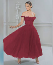 Load image into Gallery viewer, Strapless  Short Elegant Illusion Lace Bodice Gown