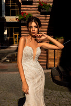 Load image into Gallery viewer, lace Wedding dress, open back dress        Update your settings